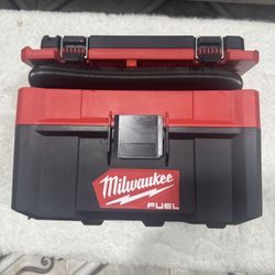 Milwaukee FUEL M18 Vacuum