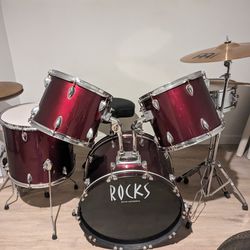 Drums Nice Set Used Few Times 
