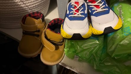 Both Baby Shoes Size 3 C 