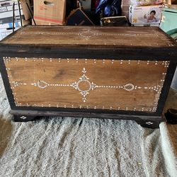 Vintage Hand-Carved Bone Inlay Wooden Storage Chest / Trunk – Boho / Indian Style