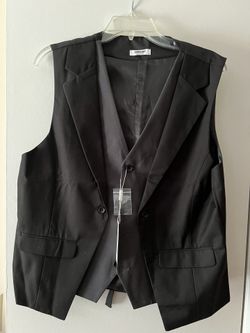Men’s Suit Vest Size Medium New 