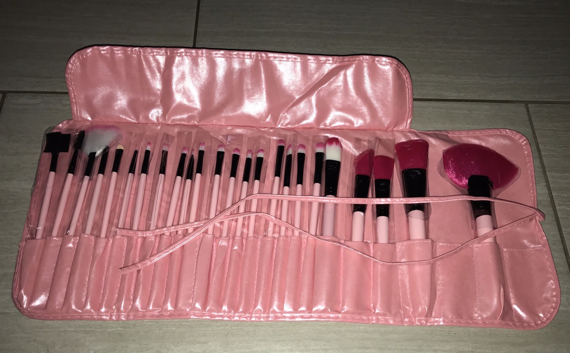 Makeup brushes