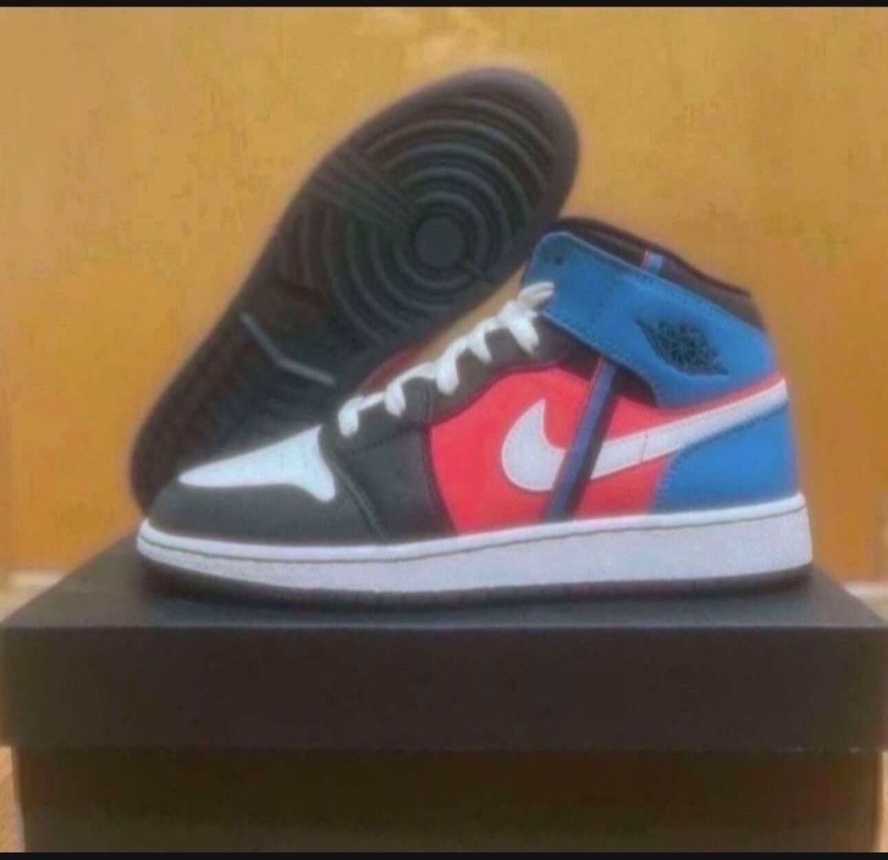 Nike Air Jordan 1 Mid Tri Color Ribbons GS Sz 6Y/7.5W Brand New