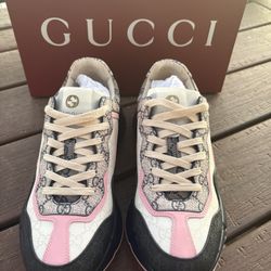 Gucci Shoes 
