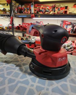 Milwaukee m18  CORDLESS ORBITAL SANDER FUEL BRUSHLESS