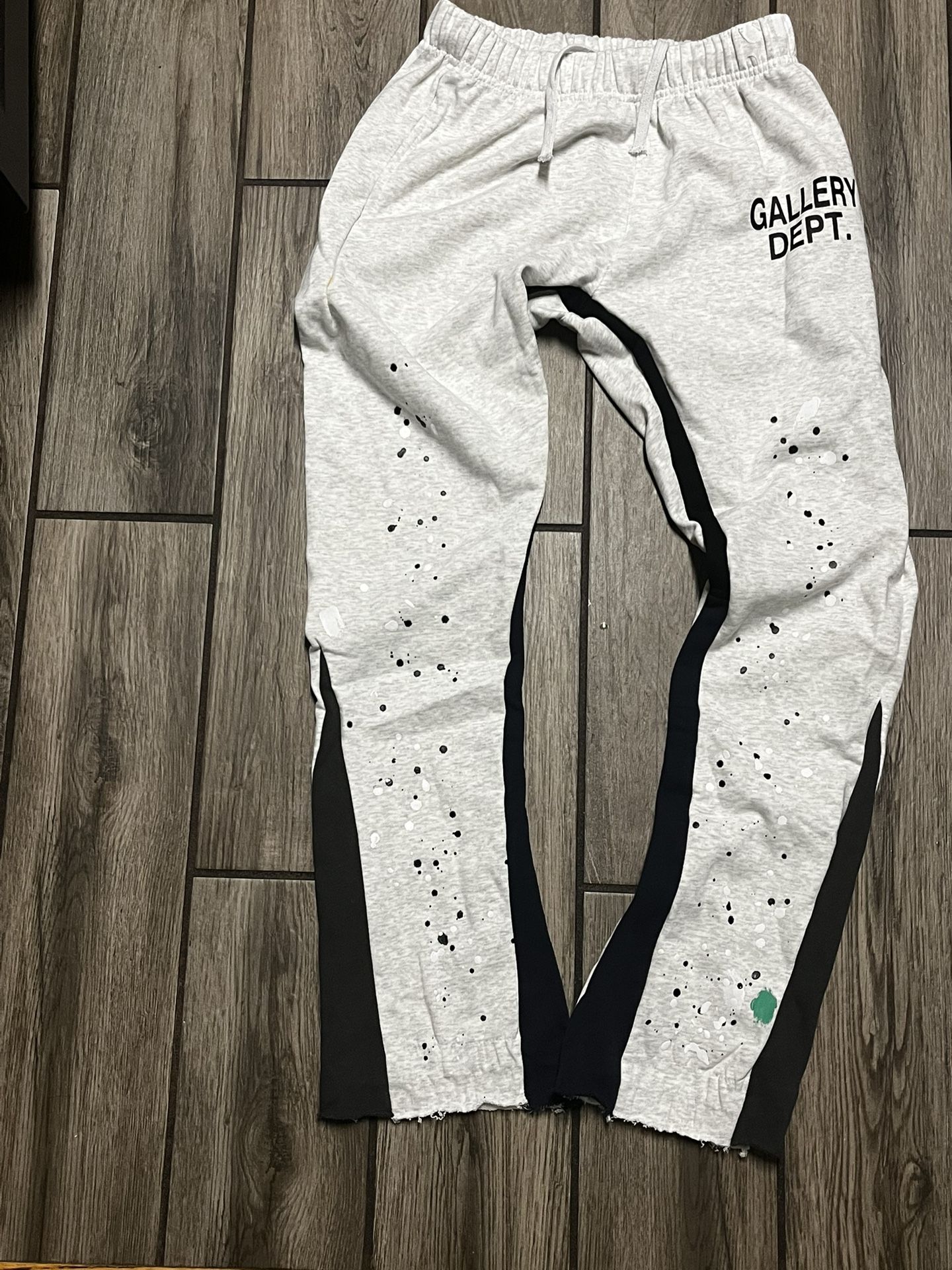 Grey Gallery Dept white sweatpants Size Medium