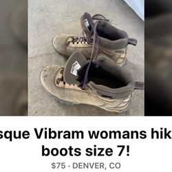 VibramWomen’s Hiking Boots Size 7