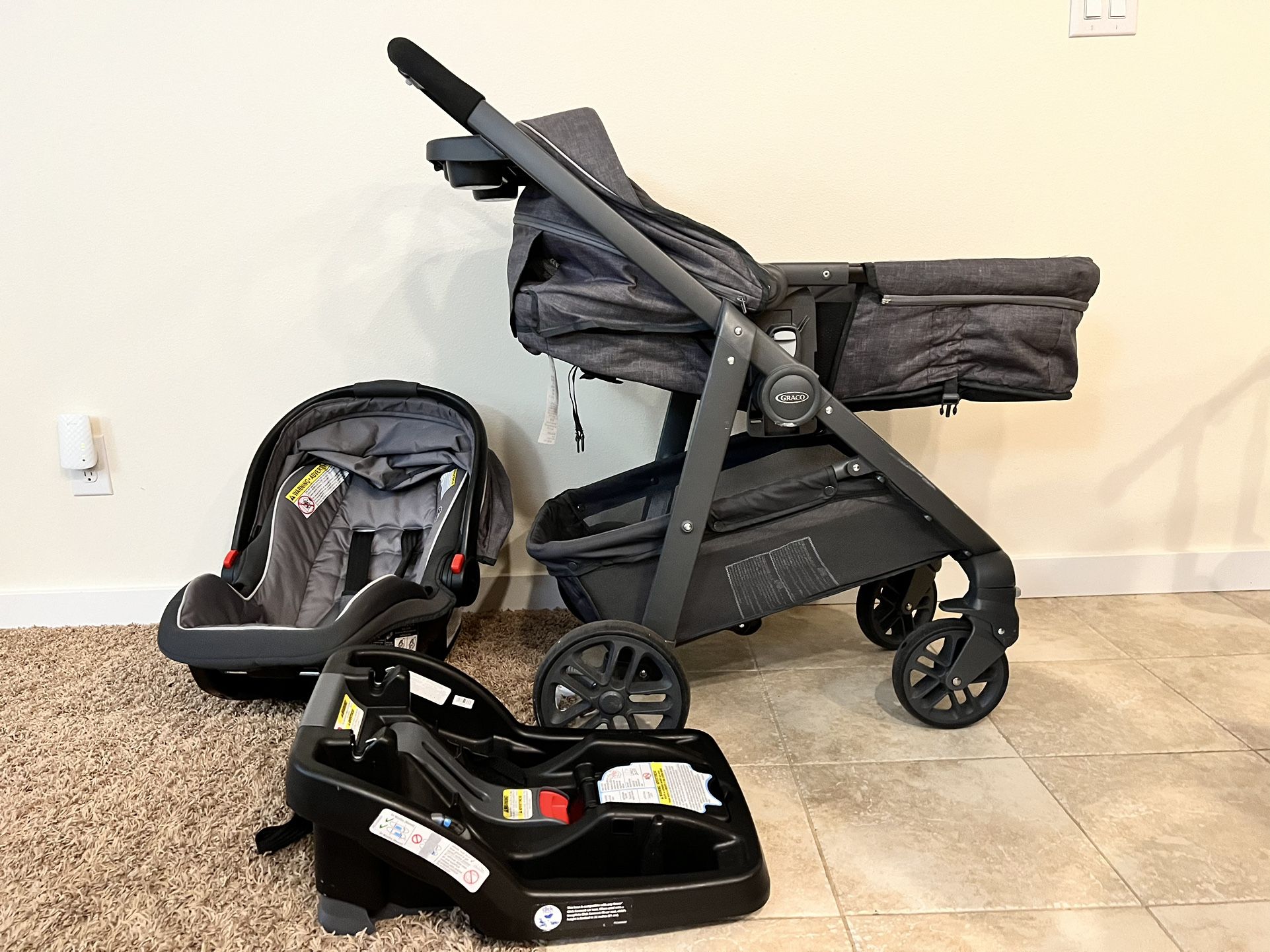 Car Seat & Stroller With Base Graco