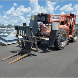 Skytrak 1054 - 10,000lbs Reach Forklift