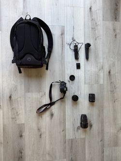 Canon SL1 DSLR Bundle