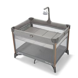 Graco On the Go Zip DLX Travel Playard - Parker Gray