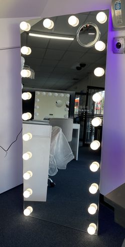 Full length mirror w/ back lit glow