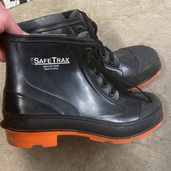 Safe Trax Mens Size 9 Rubber Boots Past Ankle Good Condition 