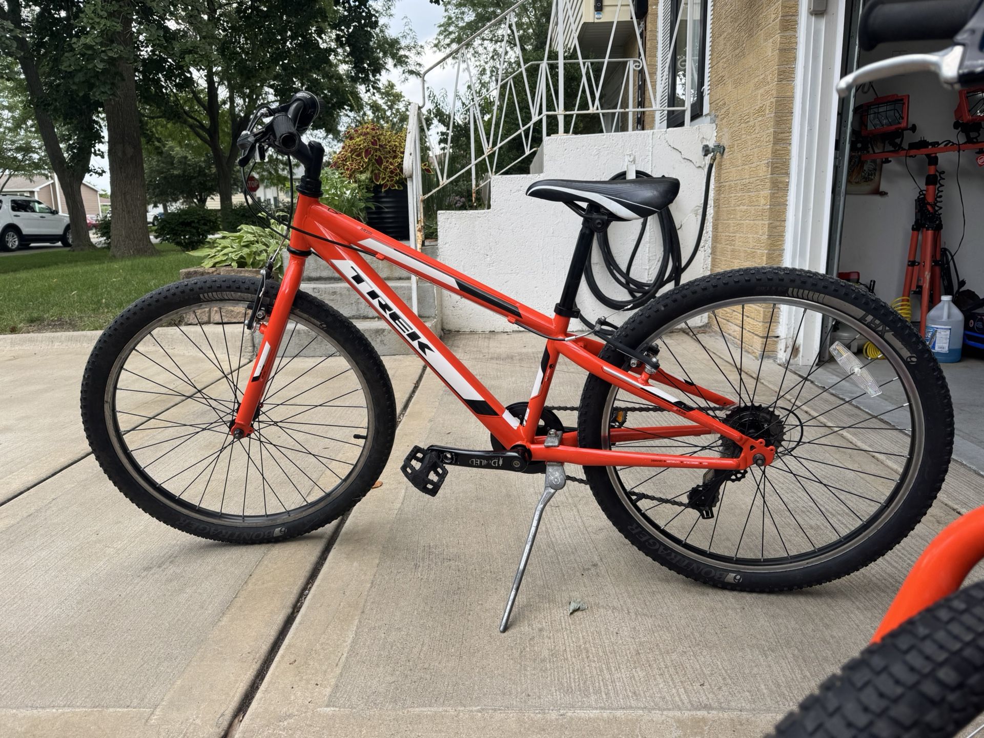 Trek Mountain Bike MT200