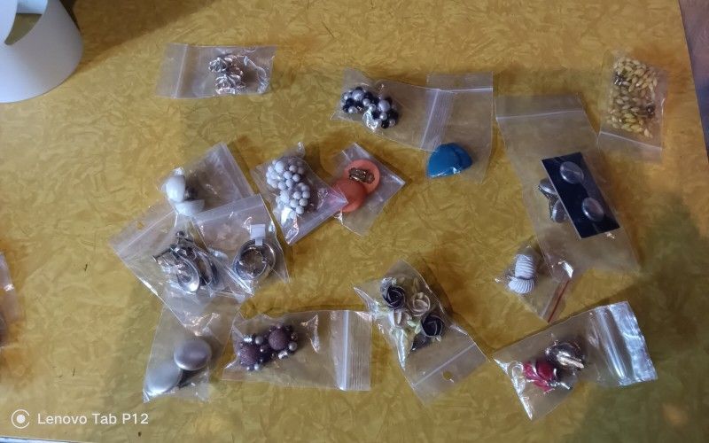 Set Of 14 Pairs of Clip On Earrings Located In Blasdell