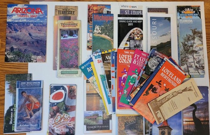 Lot of 40 State & City maps