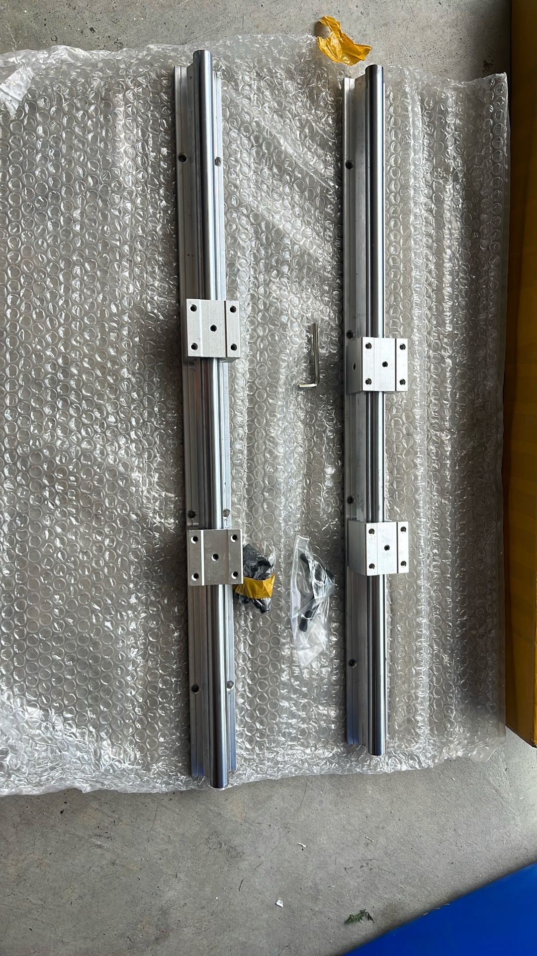 Machined Tracks With Ball bearing Roller