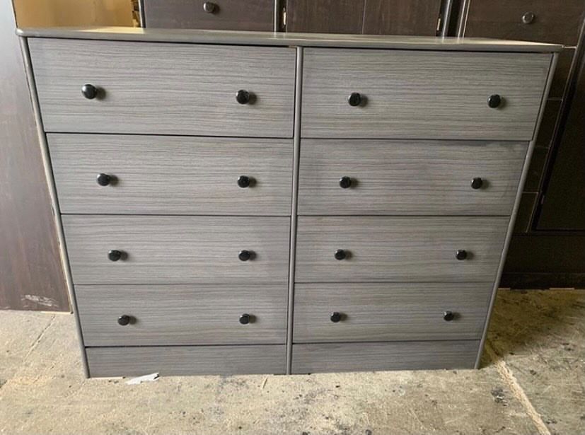 grey 8 drawer dresser $200