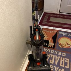 Eureka vacuum condition like New price 25$  pick up   E   72   and Grand view   E   Tacoma
