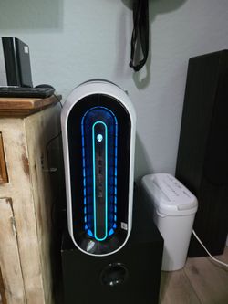 Dell Alienware Aurora R11 Gaming Desktop – Intel Core i7 / Liquid Cooled / Custom RGB
