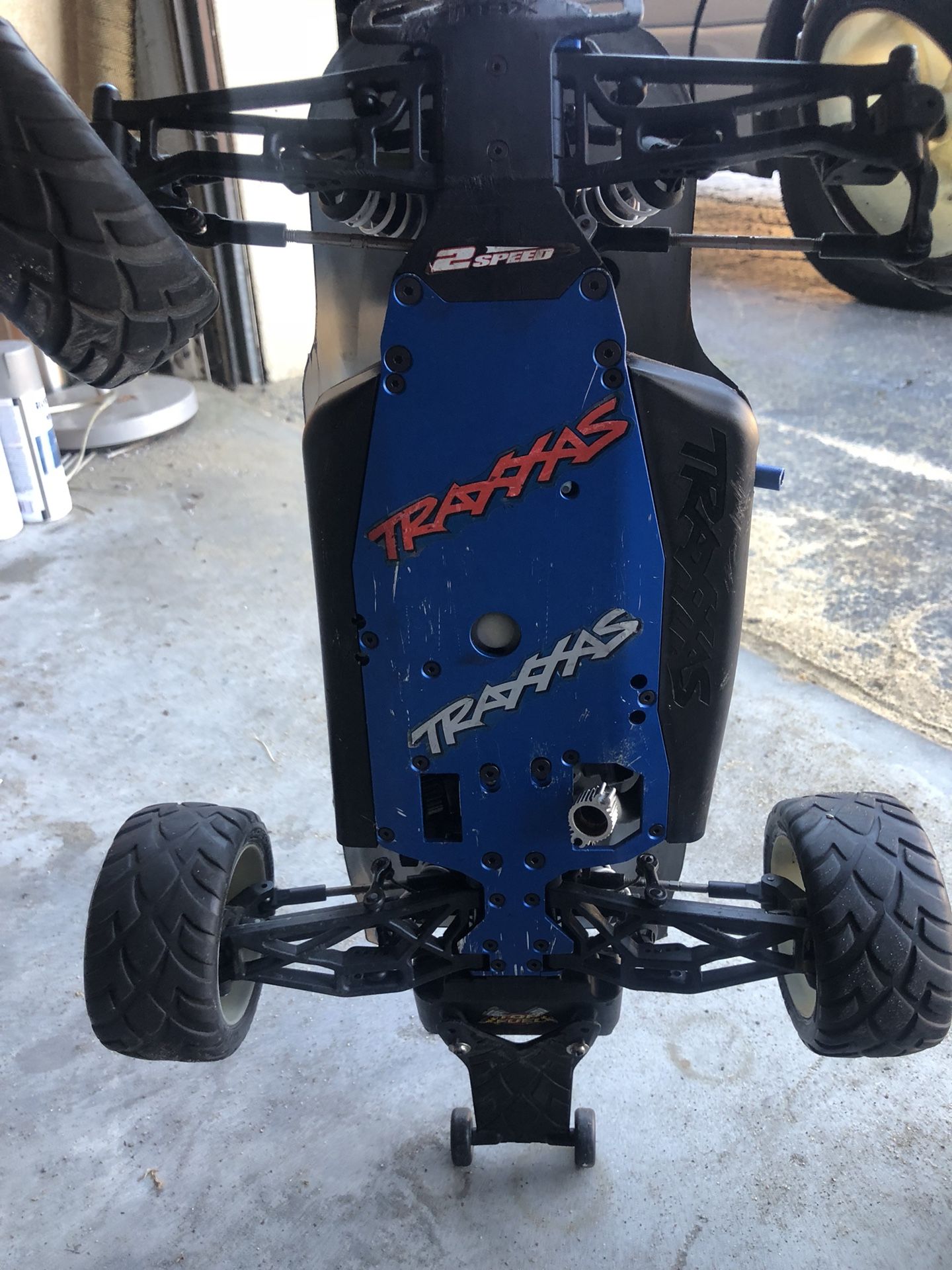 Traxxas Jato 3.3