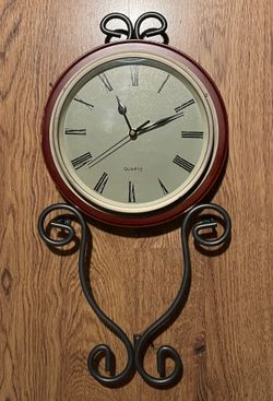 ANTIQUE WALL CLOCK 