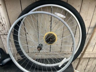 29 inch Mtn Bicycle/Nike Rims with tire