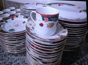 CHRISTMAS HOLIDAY CHINA