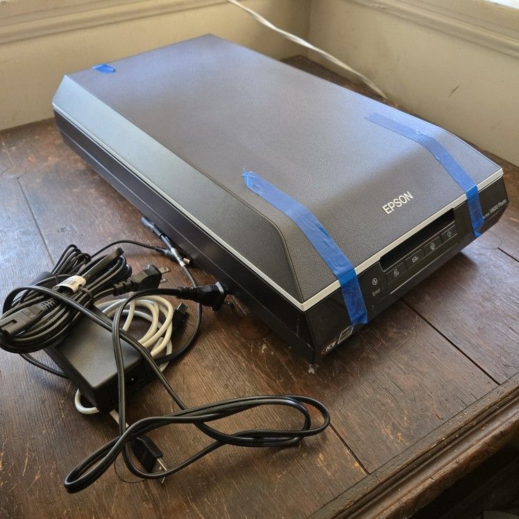 Epson Perfection V600 Flatbed Scanner