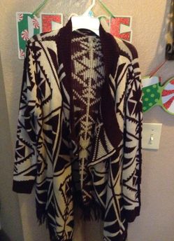 Beautiful cardigan size small nwot