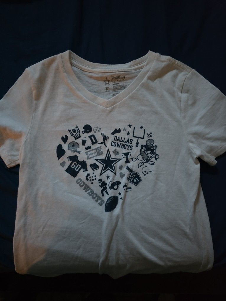 Size Medium Youth Cowboys Shirt