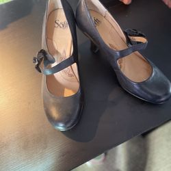 Black Leather Mary-jane Style Shoes