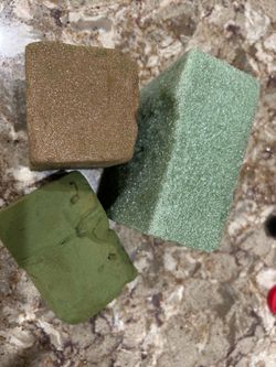 15 floral foam blocks for crafting or floral arrangements.