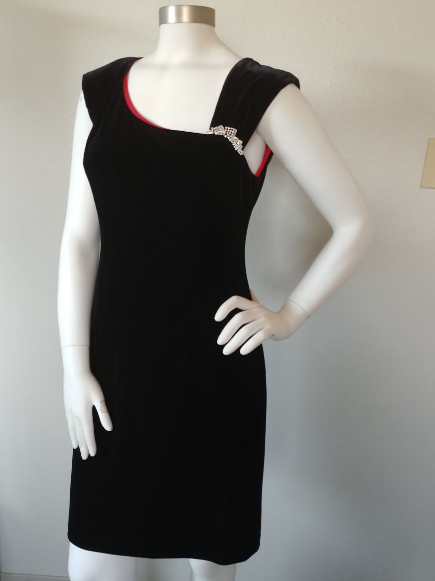 Black and Red Lined Velvet Dress with Rhinestone J.R. Nites by Caliendo Size 6