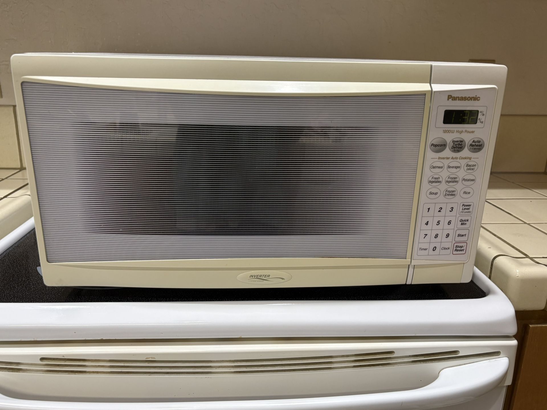 Panasonic Microwave Oven, Large Capacity