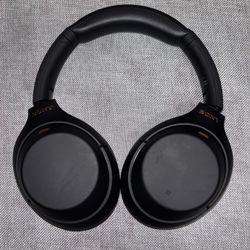 Sony WH-1000XM4 Wireless Premium Noise Canceling Overhead Headphones with Mic for Phone-Call and Alexa Voice Control, Black WH1000XM4