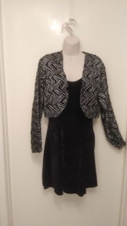 Vestido De Terciopelo Con Chaqueta 