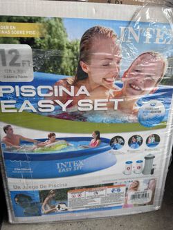 Intex 12' X 30" Easy Set Pool with Filter Pump New