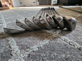Callaway AI smoke irons and driver.