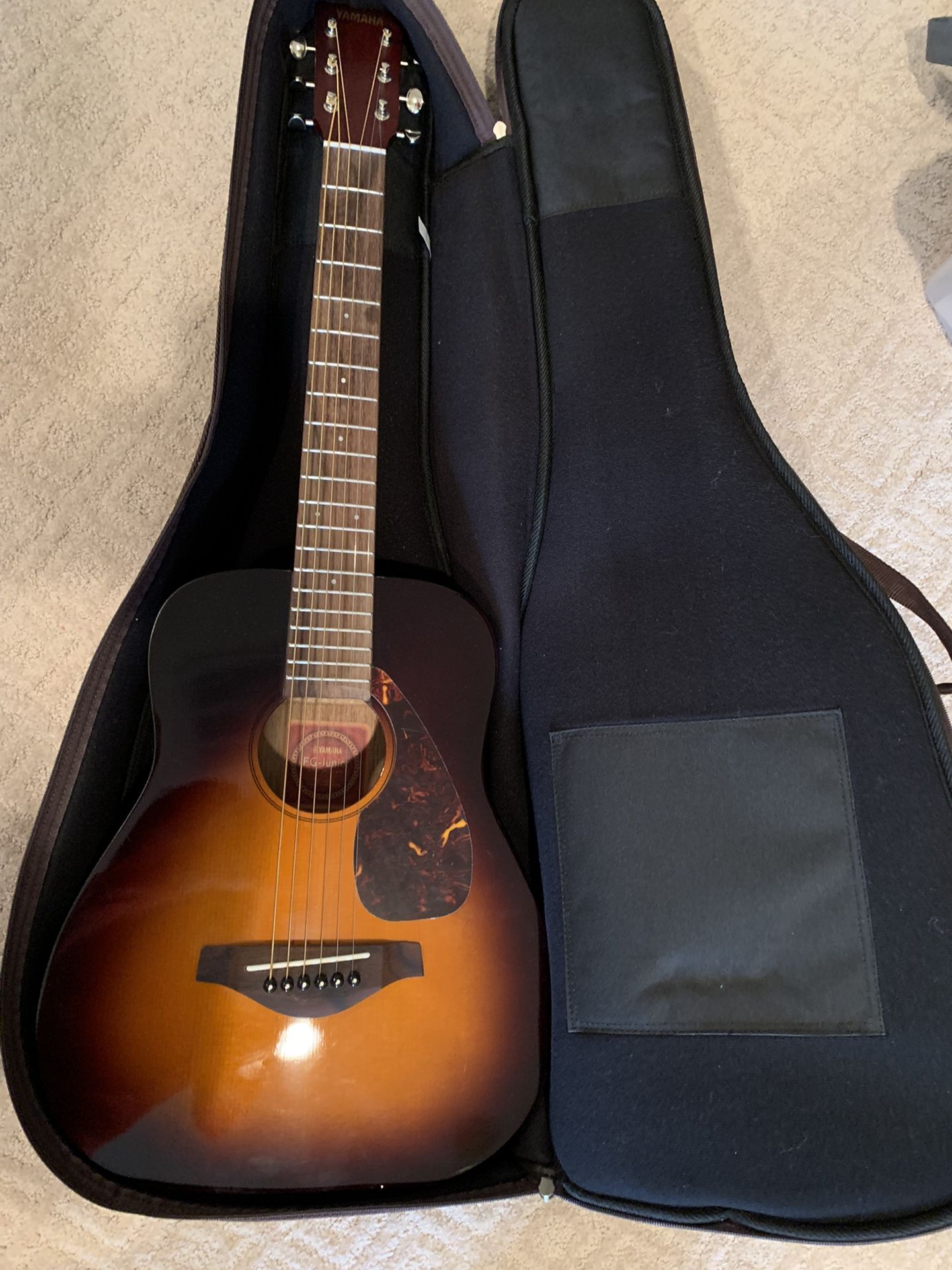 Yamaha FG Junior JR2 Guitar