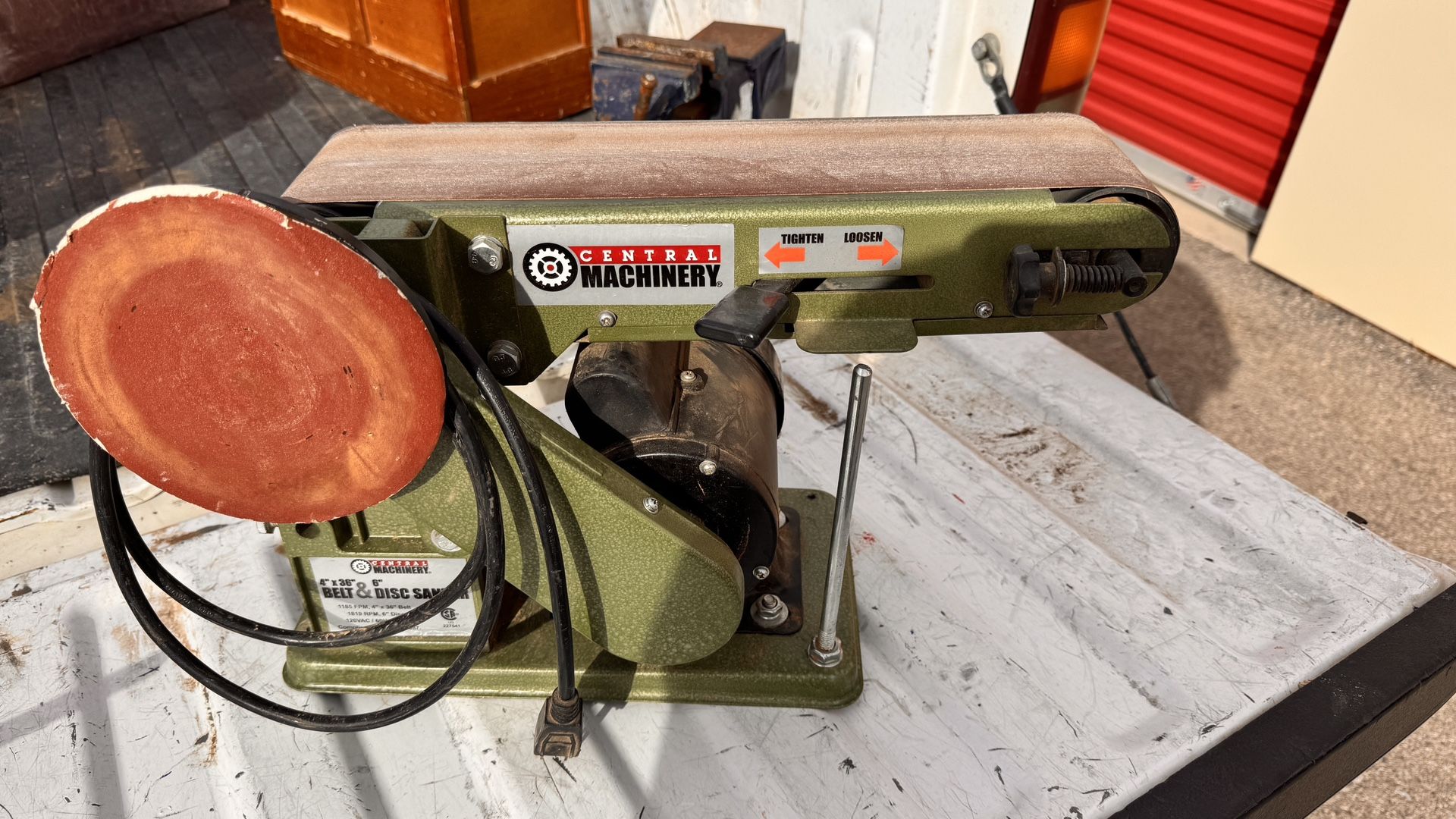 Central Machinery Belt Sander 