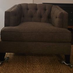 Grey Linen tufted Accent Chair