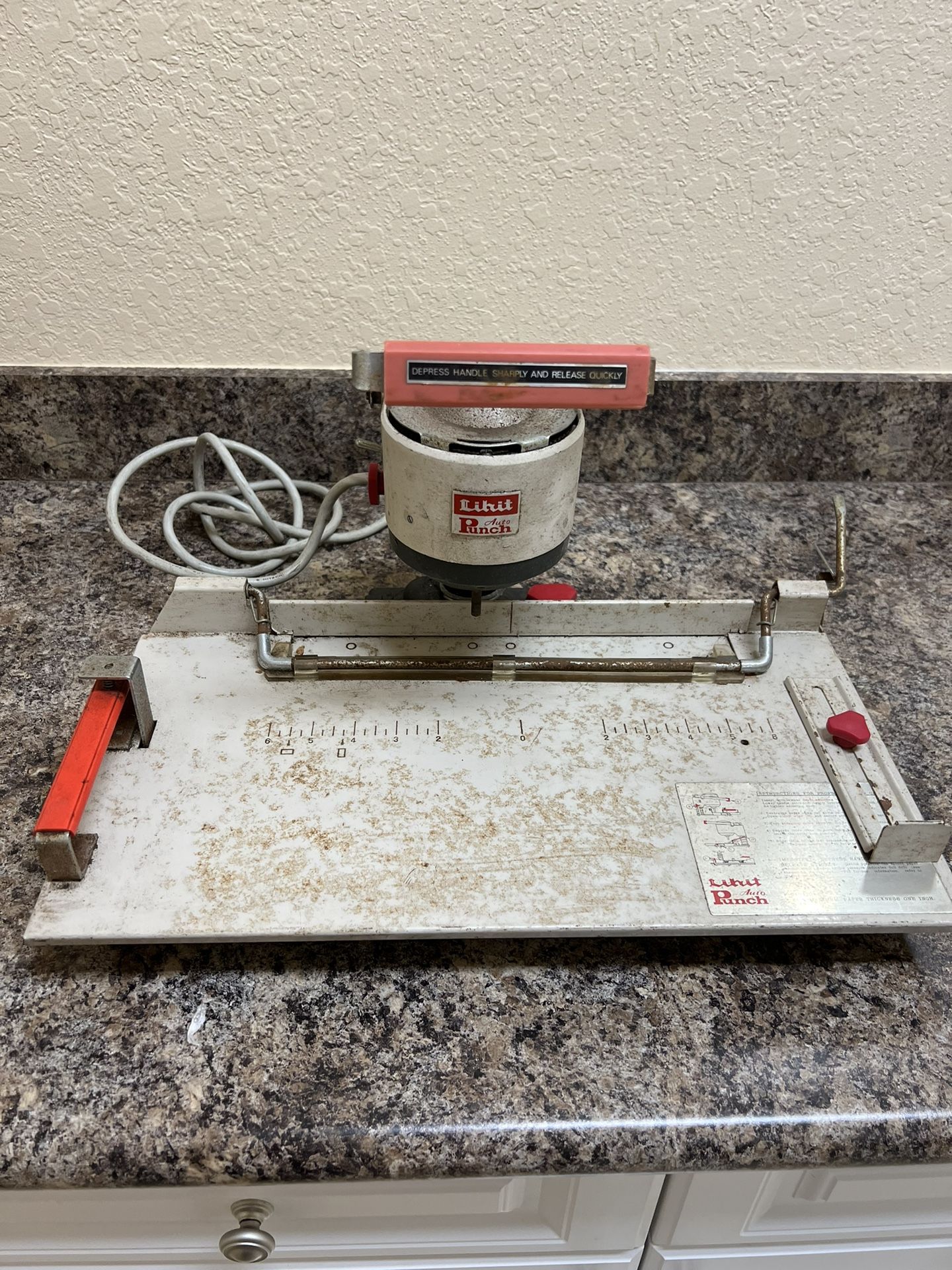 Paper Drilling Machine For Printers Hole Drilling