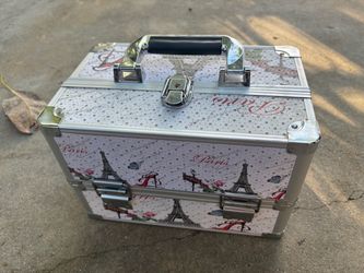 Makeup carry box brand new