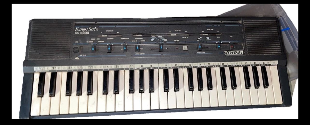 Vintage Bontempi ES 4800 Electronic Keyboard/Synthesizer Europa Series.