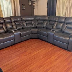 New Power Recliner Sectional Couch / Free Delivery
