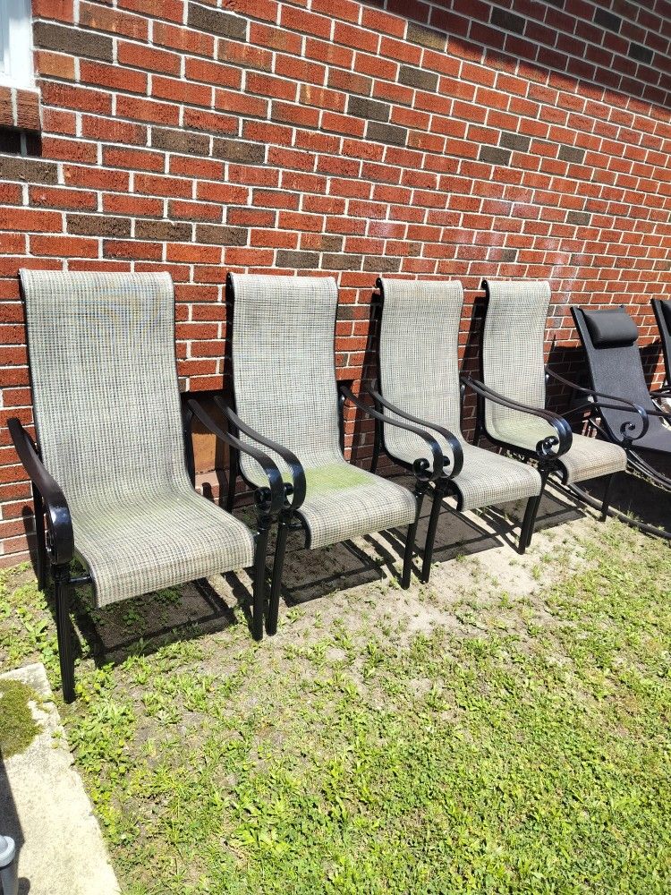 Beast Wide Body Patio Chairs In Good Condition Ready For Pickup