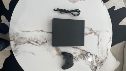 Xbox One X – 1TB – 4K Gaming Console