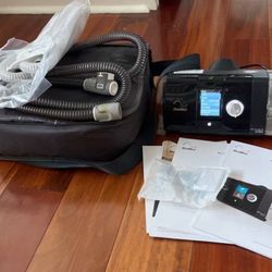 Resmed AirSense 10 AUTOSET with Accessories!!