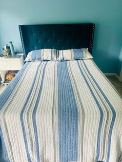 Make offer - Navy Blue Tufted Upholstered Twin Bed Frame & Mattress (Great Condition!)